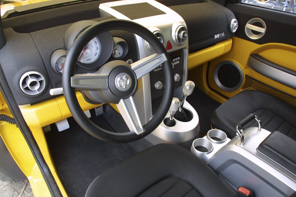 Le concept car du Dodge M80, petit pick up présenté au salon de Détroit en 2002