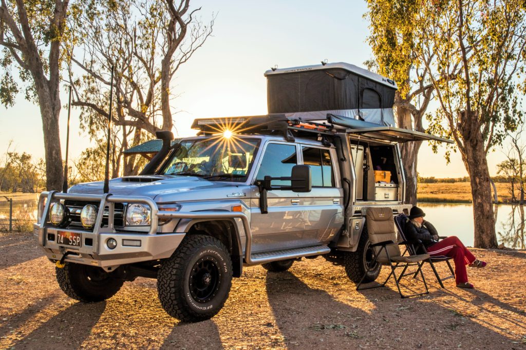 Vous pouvez faire confiance au célèbre équipementier Australien Terrain Tamer. Leurs nouvelles lames paraboliques sont conçues pour un confort de conduite maximal.